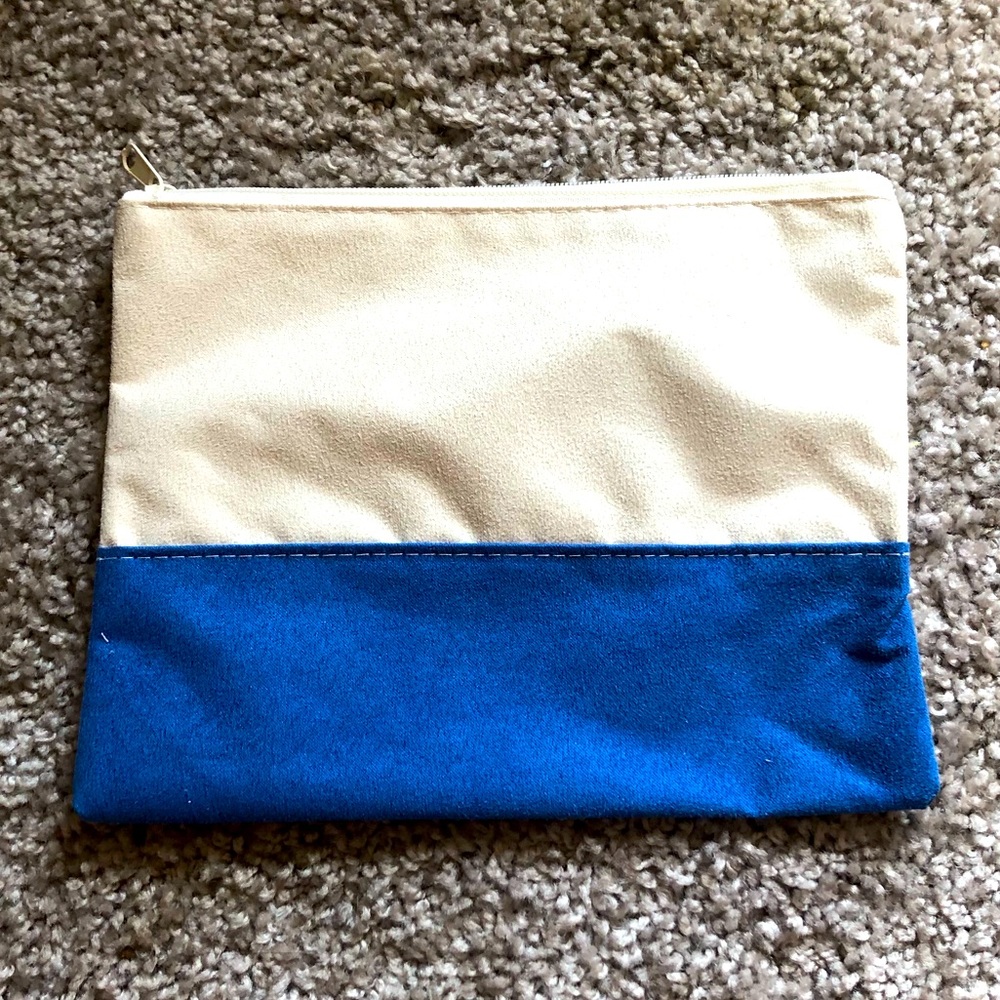 NWOT Two Tone Cosmetic Bag